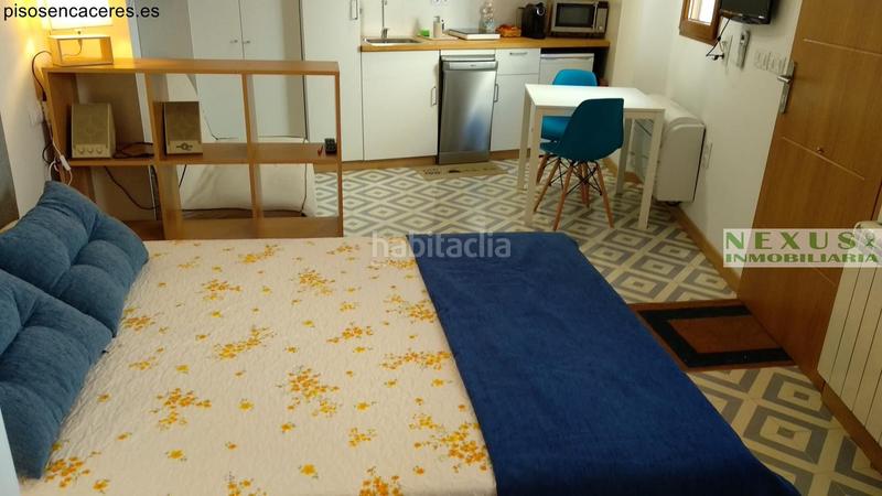 Foto 0f4fbf9e-46af-4698-b3bd-42a2e01481ad. Miete studiowohnung mit heizung in Casco Antiguo Cáceres