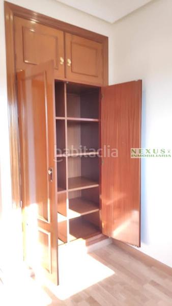 Foto 6a1115f2-732f-431c-9e20-7e2beaf4b93c. Alquiler piso espectacular piso de 4 habitaciones en el vivero en Cáceres