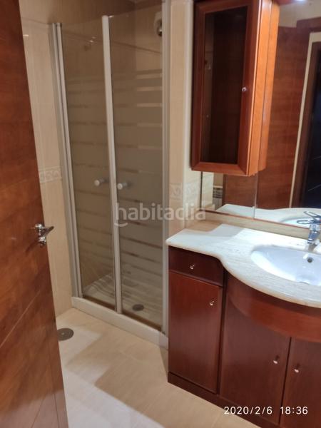 Foto ab8f7ca0-22be-44e6-bb11-1bf7a7e9e3c6. Alquiler piso espectacular piso de 4 habitaciones en el vivero en Cáceres