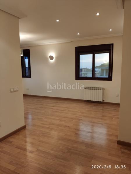 Foto 1721f66e-cef4-410e-ab55-e1f8fcc09760. Rent flat with heating in Ruta de la Plata Cáceres