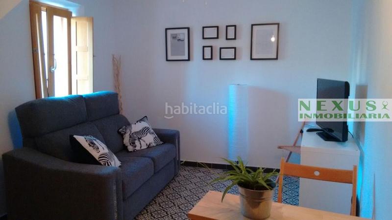 Foto 5703e1c3-512a-4ac3-a08f-72c2c98885d3. Affitto casa a schiera con riscaldamento in Casco Antiguo Cáceres