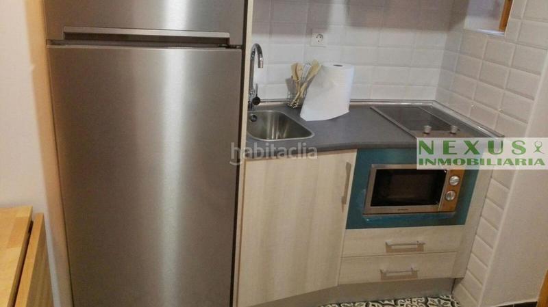 Foto 3b8c8ee7-46dc-450c-a959-cfe7d442e58d. Rent semi detached house with heating in Casco Antiguo Cáceres