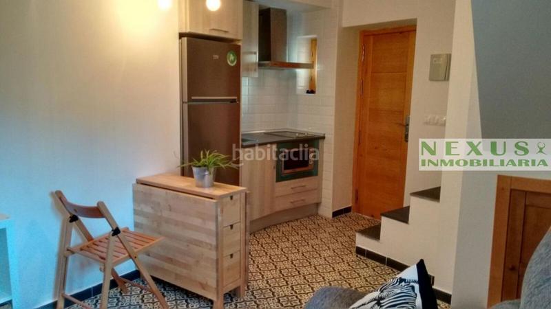 Foto 6542f4ab-efc9-43ba-b2ca-d98e72c12215. Rent semi detached house with heating in Casco Antiguo Cáceres