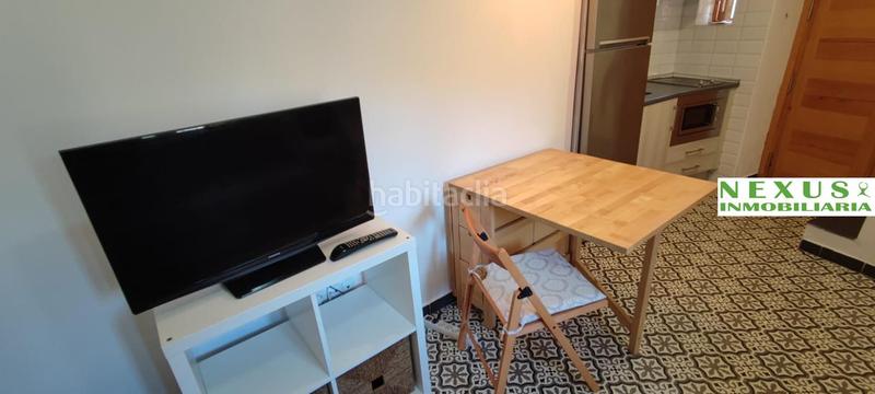 Foto e8169119-6369-4f9f-b221-400c5813af2d. Rent semi detached house with heating in Casco Antiguo Cáceres