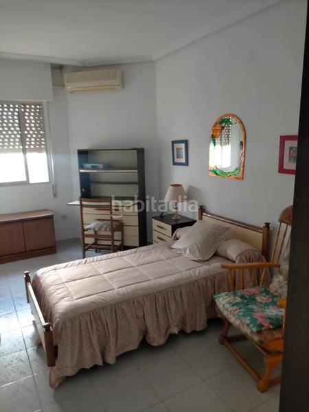 Foto 9f990414-cd87-4bd4-b733-260071fe8ea3. Alquiler piso  estudiantes centrico 4 habitaciones, en la cruz de los caidos en Cáceres