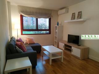 Location Appartement à Centro. Piso de tres dormitorios con garaje en los fratres