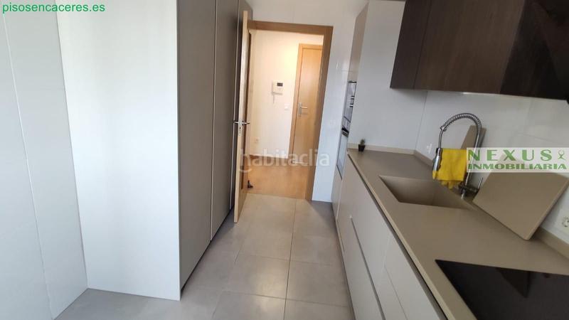 Foto 5f918ad7-91f2-424e-9c96-7f7e20583a0b. Rent flat with heating pool in nuevo Cáceres Cáceres