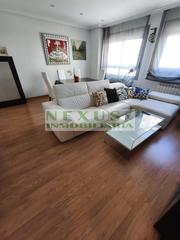 Location Appartement à Centro. Espectacular piso en el rodeo con garaje y trastero.