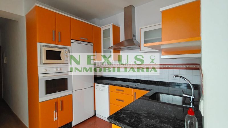 Foto 48cadd6e-7062-4bdb-9c67-178231a549de. Apartament amb calefacció a Centro Cáceres
