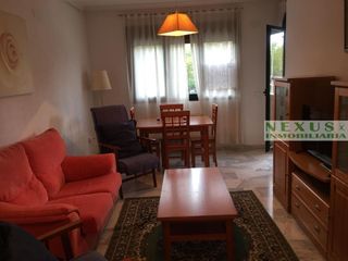 Rent Flat in Ruta de la Plata. Apartamento en el vivero con garaje