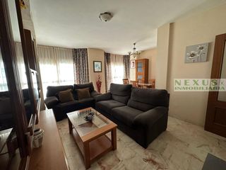 Location Appartement à Centro. Piso céntrico de tres dormitorios