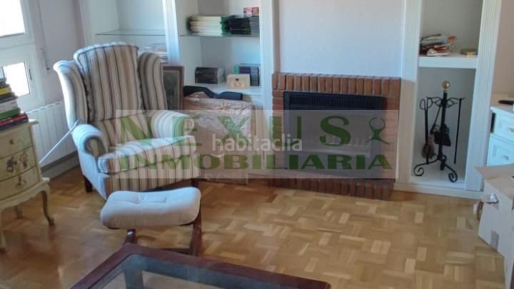 Foto 109cbe99-823a-48f5-ba30-64145bf48589. Rent flat with heating in Casco Antiguo Cáceres