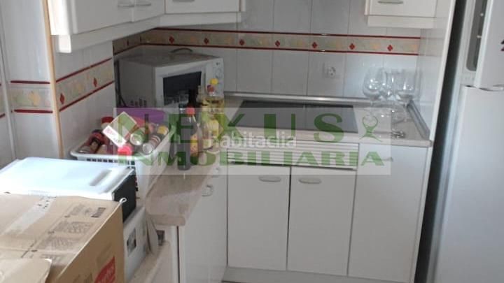 Foto 7d13a5d5-e606-4ad8-9427-86a6b4c73fe0. Rent flat with heating in Casco Antiguo Cáceres