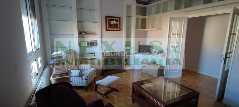 Foto d36fa7a1-8116-48c3-922c-af0957f15a8e. Rent flat with heating in Casco Antiguo Cáceres