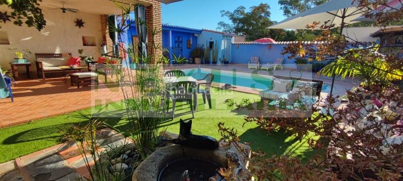 Foto 753525bd-dcd3-403d-b044-517f2c7b64b4. Casa  de ensueño en parte antigua en Casco Antiguo Cáceres