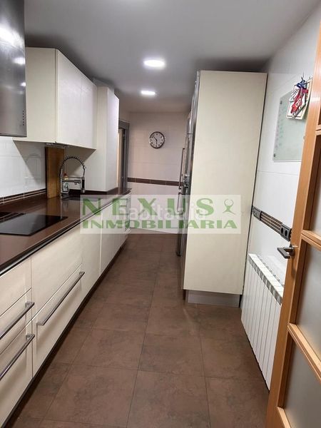 Foto f3acdff9-a96b-4270-b31a-3a94f9af048e. Lloguer apartament amb calefacció piscina a Centro Cáceres