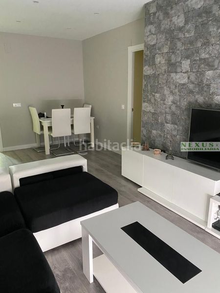 Foto 2e1cc859-601a-4074-893a-f5ee3cc08bdb. Alquiler piso precioso piso reformado en zona Centro de la ciudad en Cáceres