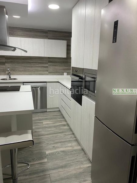 Foto 3a4d85be-fc4f-43cb-aa72-b8c6ee5923c3. Alquiler piso precioso piso reformado en zona Centro de la ciudad en Cáceres