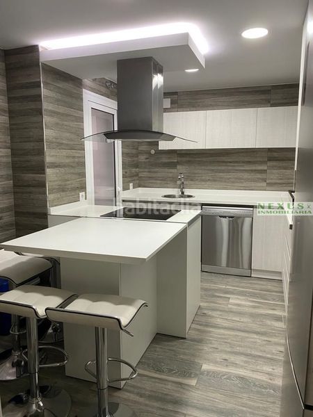 Foto 8ec70307-8aa9-4cde-9438-05356dc92964. Alquiler piso precioso piso reformado en zona Centro de la ciudad en Cáceres