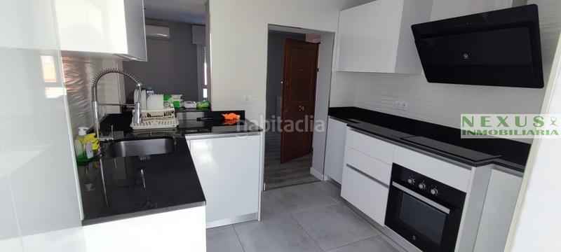 Foto 137b838f-3204-4615-9978-08e59fe44812. Alquiler apartamento piso recien reformado en Casco Antiguo Cáceres