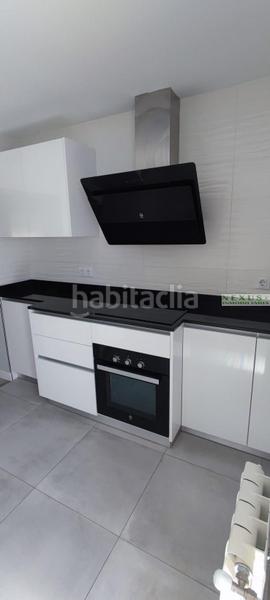 Foto 8e03948a-34ed-43fe-ac29-51a9f336e7a2. Alquiler apartamento piso recien reformado en Casco Antiguo Cáceres