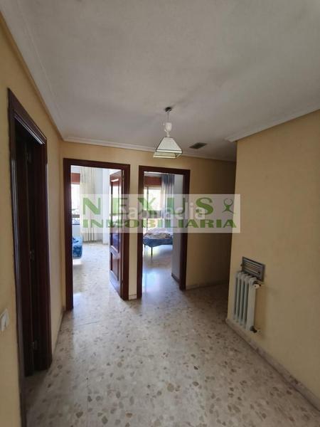 Foto 371402e2-d323-431f-8ee6-a98da4ed711a. Alquiler piso estudiantes !!!!! piso de cuatro habitaciones en el centro, al lado de cesur y el agora en Cáceres