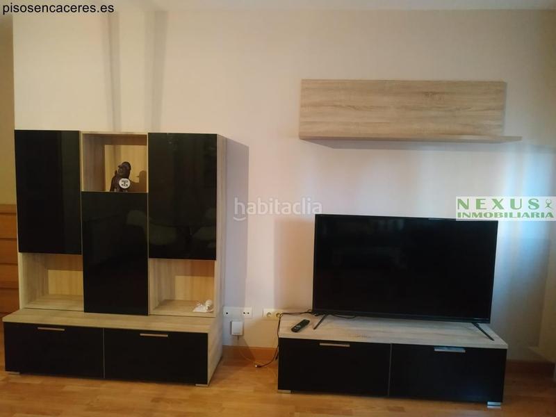 Foto 74b83cd4-c019-466a-be51-fa74979b74fc. Lloguer apartament amb calefacció piscina a Centro Cáceres