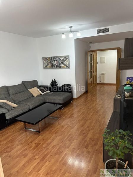 Foto 1c5afb1b-bba3-4b35-aeda-51885a78124a. Alquiler piso precioso piso de tres dormitorios en la zona de san francisco en Cáceres