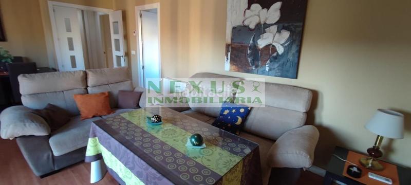 Foto b3094f04-fca0-4195-ade2-d66d26181f75. Lloguer pis amb calefacció a Centro Cáceres