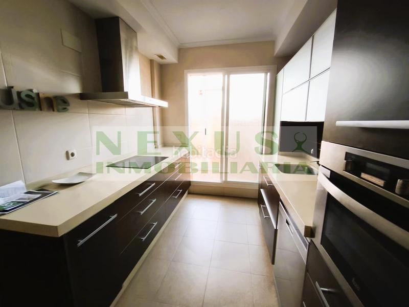 Foto 3cef00fc-b282-413a-b654-333f0e267f4e. Casa adosada espectacular adosado en macondo en Ruta de la Plata Cáceres