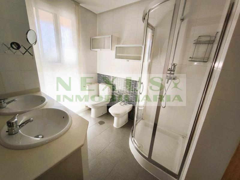 Foto 68a6659f-947c-46d2-8d73-0a9cdc5e4541. Casa adosada espectacular adosado en macondo en Ruta de la Plata Cáceres