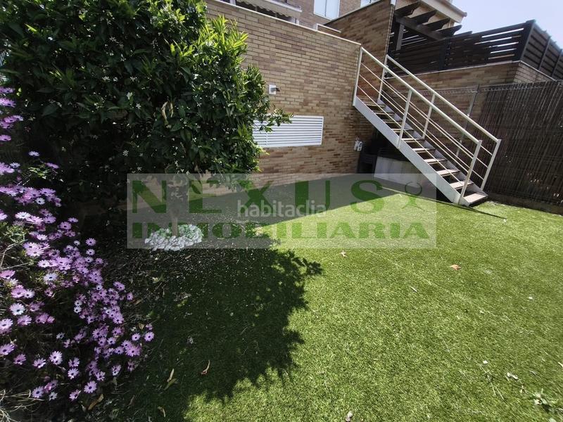 Foto b28ec249-dc1e-4cb7-b464-7f457cb37cae. Casa adosada espectacular adosado en macondo en Ruta de la Plata Cáceres