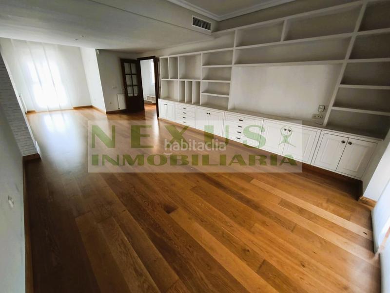 Foto e0517418-4bfe-4f78-9b96-0df9b35e895c. Casa adosada espectacular adosado en macondo en Ruta de la Plata Cáceres