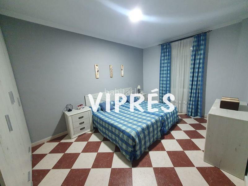 Foto ce4d9bd9-29f9-43c7-8e7e-3768bb55e3b0. Xalet amb calefacció aparcament a Este Mérida