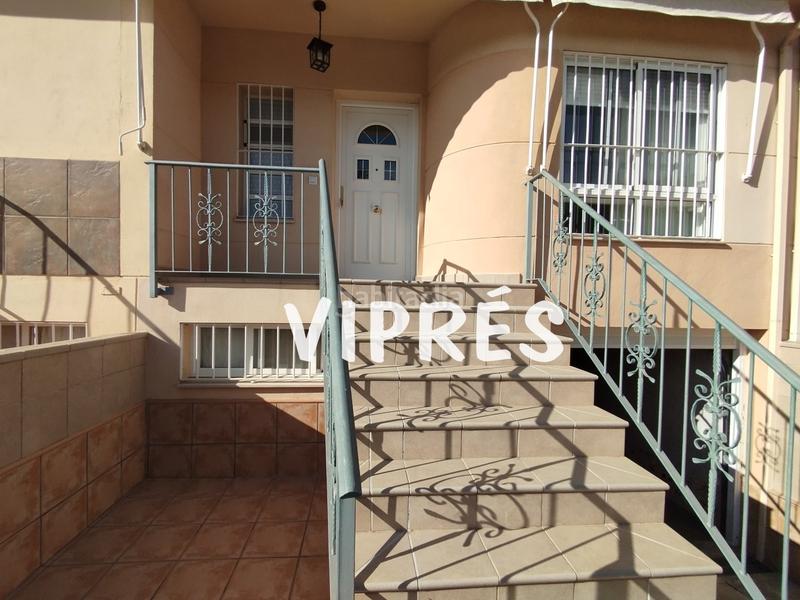 Foto 56680492-6760-4b77-b62d-2189f40705a2. Casa a schiera con riscaldamento parcheggio in Norte Mérida