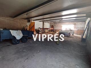 Terreno residencial en Este. Viprés inmobiaria vende este solar con estructura techada para u