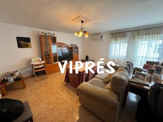 Appartement à Oeste. Atencion, preciosa vivienda al lado del hospital de mérida !!se