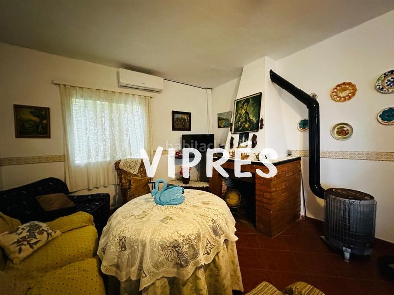 Foto 04734679-f879-4a48-bbea-c3af4e5d8400. Country house in Alange