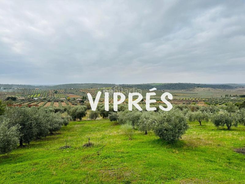 Foto 7ae108e5-d7cf-4ce4-8cc5-e11a77d61a8a. Country house in Alange