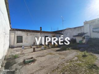 Maison à Casco Antiguo. Atención a este almacén con vivienda descubre este interesante i