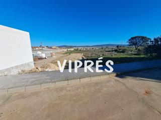 Pis a Mirandilla. Se vende una estupenda parcela urbana de 457m2  , en la entrada
