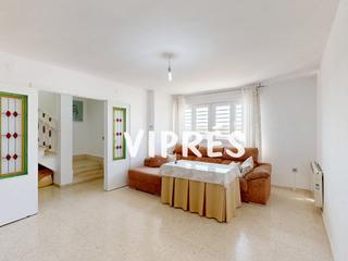 Maison jumelée à Aljucén. Bienvenidos, futuros propietarios de la vivienda de tus sueños e