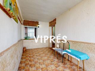 Casa adossada a Malpartida de Cáceres. Venta de adosado en barrio de la cañada en malpartida de cáceres