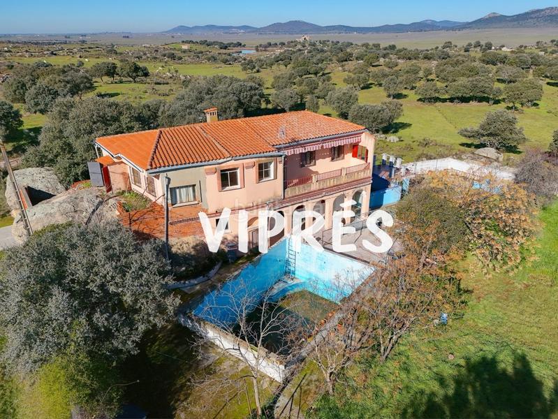 Foto 54abe5c2-e015-421d-b481-7e4639db4dca. Casale con piscina in Valdesalor - Rincón de Ballesteros Cáceres