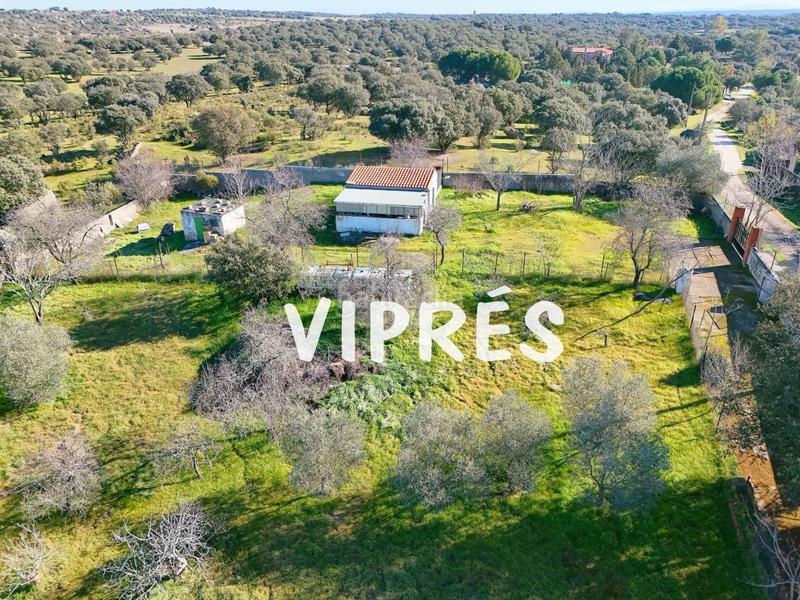 Foto c115b90d-79be-4cf8-bc59-8c3ed138bc9a. Casale con piscina in Valdesalor - Rincón de Ballesteros Cáceres