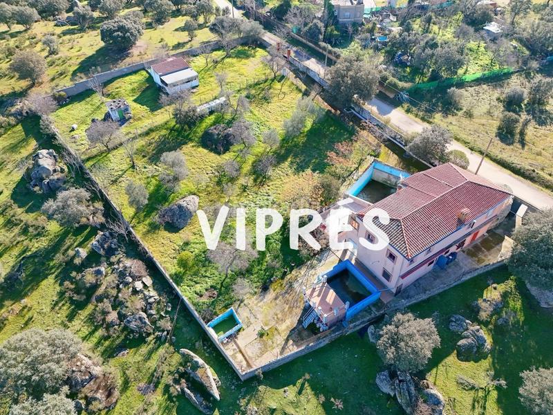 Foto cfea57ad-49f3-4617-9b8d-e481f0ee6667. Casale con piscina in Valdesalor - Rincón de Ballesteros Cáceres