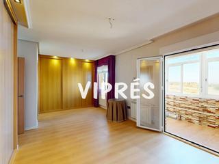 Pis a Centro. Preciosa vivienda completamente reformada en el perú  cáceres.3