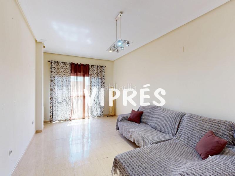 Foto 0dcc950d-ec55-4968-9802-8eb0db7c8876. Pis amb calefacció aparcament a Norte Mérida