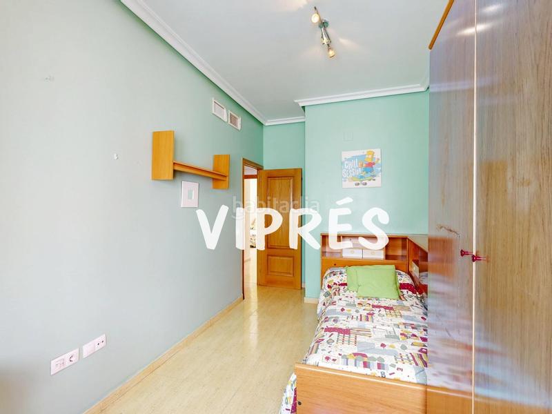 Foto a2d578ed-0e03-4955-bb46-44531bcc3c82. Pis amb calefacció aparcament a Norte Mérida