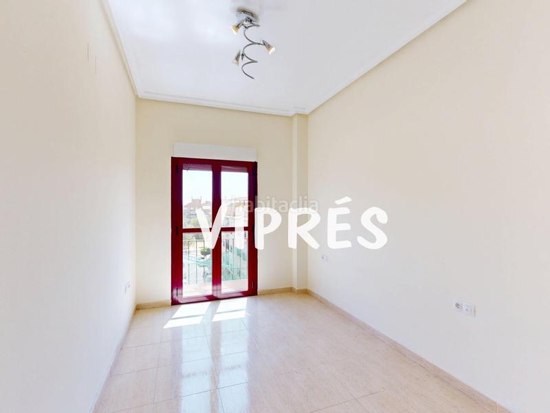 Foto c19e8d3a-1626-44cc-83be-01e76e82d33a. Pis amb calefacció aparcament a Norte Mérida